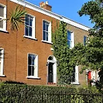 Walking Distance To Grafton St